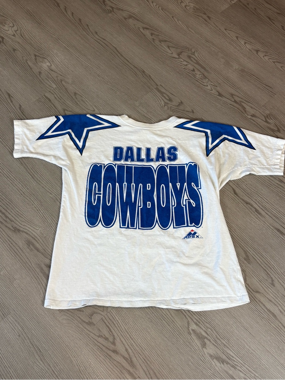 VTG Apex One Dallas Cowboys White & Blue Graphic Short Sleeve USA